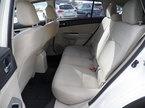 Used 2015 Subaru Crosstrek 2.0i Premium image 9