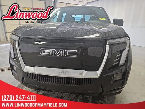 New 2025 GMC Sierra EV Denali image 3
