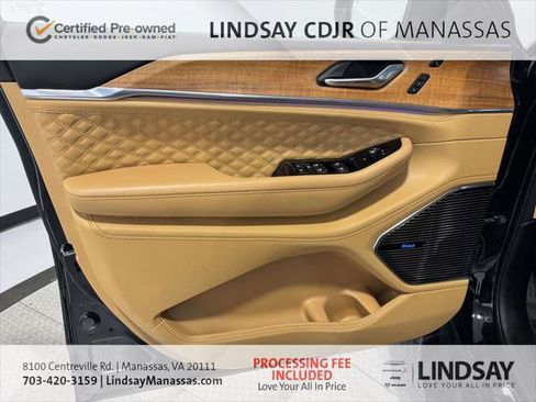 Certified 2024 Jeep Grand Cherokee Summit AWD/4WD image 16