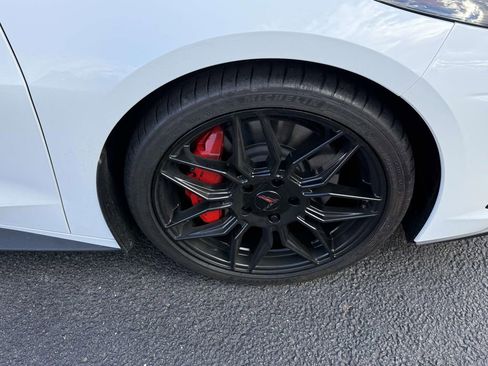 Used 2024 Chevrolet Corvette Stingray Premium Cpe w/ Z51 Performance Package image 7