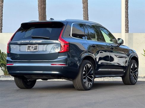 Certified 2025 Volvo XC90 B6 Plus image 5