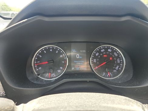 Used 2022 Toyota RAV4 LE AWD/4WD image 31
