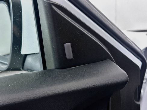 Used 2023 Nissan Sentra SV w/ SV Premium Package FWD image 16