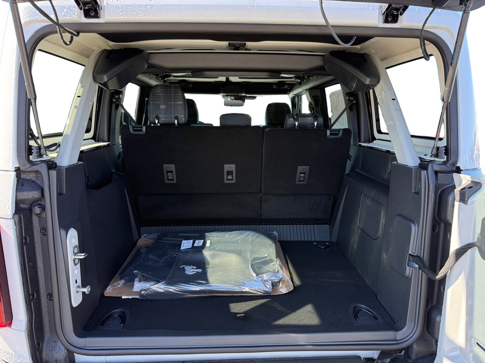 New 2026 Ford Bronco Heritage Edition AWD/4WD image 17