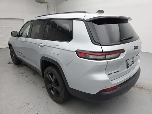 Used 2023 Jeep Grand Cherokee L Laredo AWD/4WD image 10