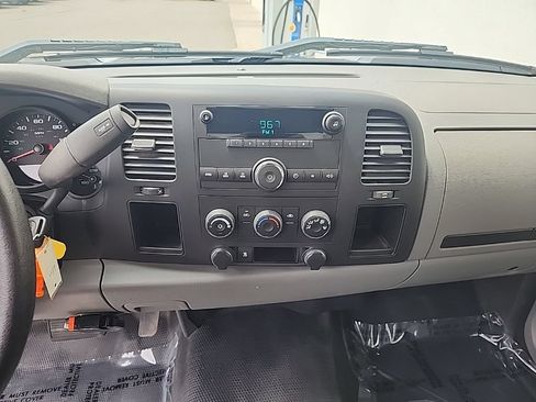 Used 2011 Chevrolet Silverado 1500 W/T RWD image 13