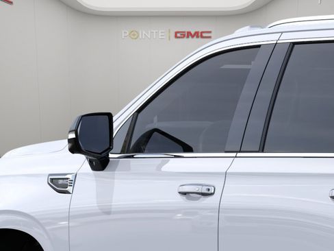 New 2026 GMC Yukon Denali w/ Denali Reserve Package AWD/4WD image 12