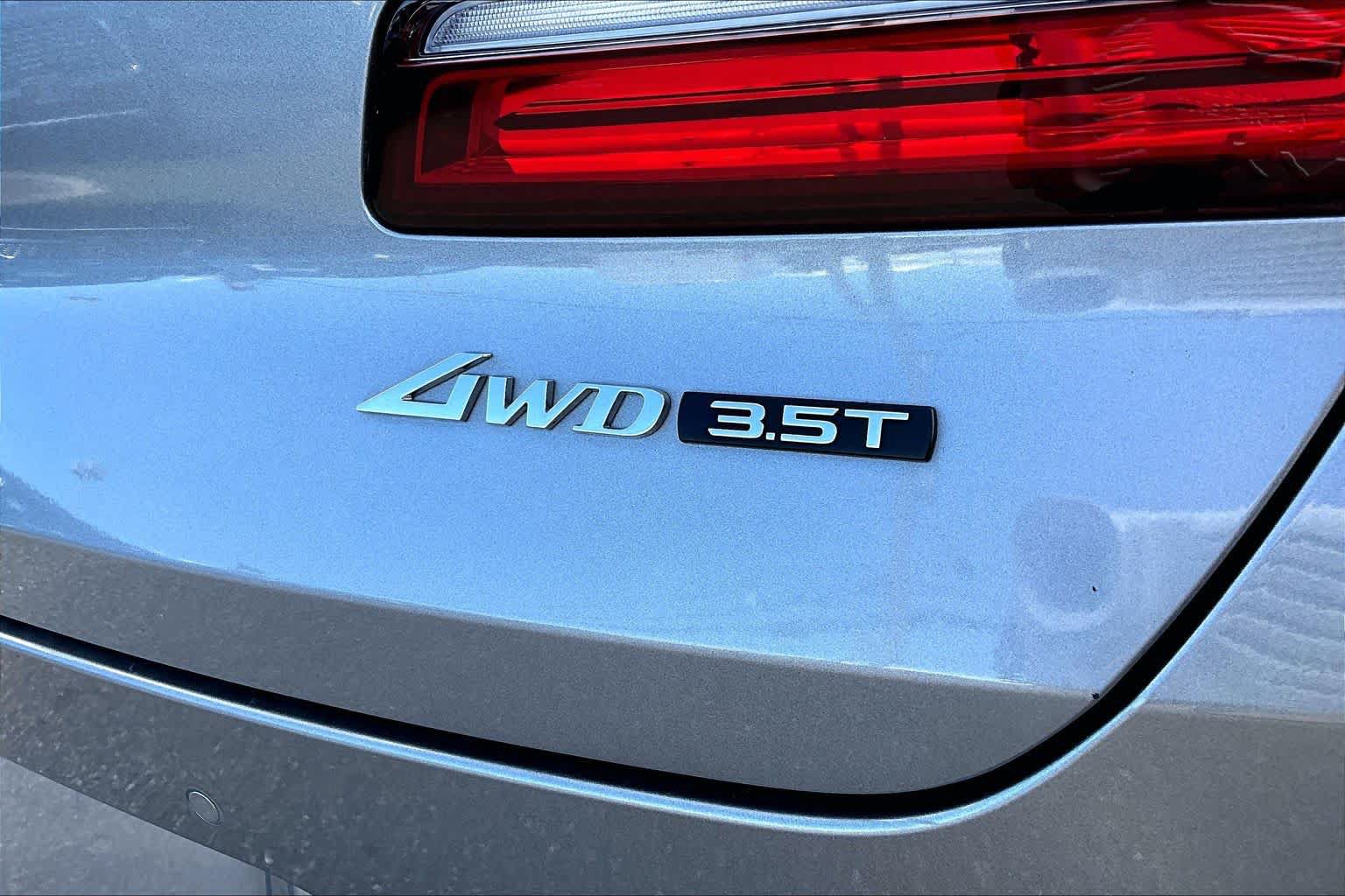 Used 2024 Genesis GV80 3.5T w/ Prestige Package AWD/4WD image 10