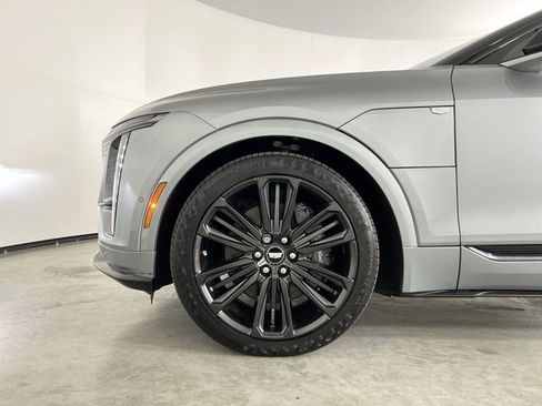 Used 2026 Cadillac Lyriq V image 34