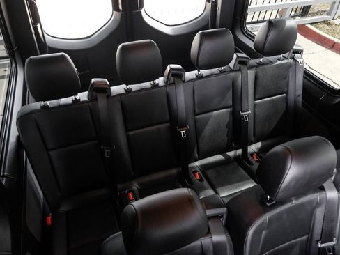 Used 2025 Mercedes-Benz Sprinter 2500 w/ Dashboard Charging Package image 43