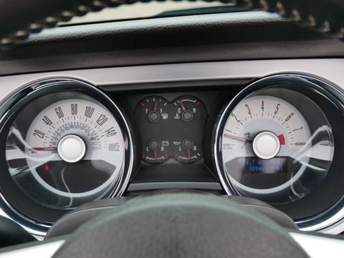 Used 2012 Ford Mustang Premium RWD image 19