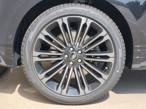 New 2026 Land Rover Range Rover Velar Autobiography AWD/4WD image 7