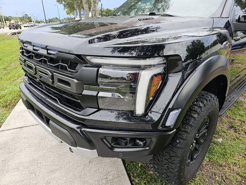 Used 2025 Ford F150 Raptor AWD/4WD image 6