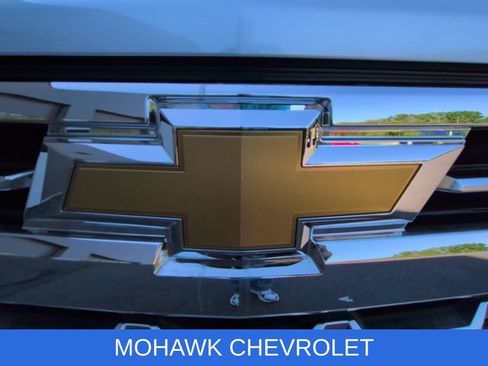 Certified 2022 Chevrolet Silverado 1500 LTZ w/ LTZ Premium Package AWD/4WD image 32
