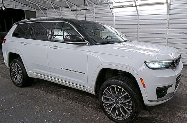 Used 2021 Jeep Grand Cherokee L Summit AWD/4WD image 1