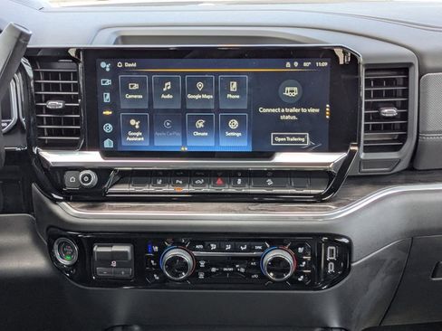 Used 2024 Chevrolet Silverado 2500 LTZ w/ LTZ Plus Package image 19