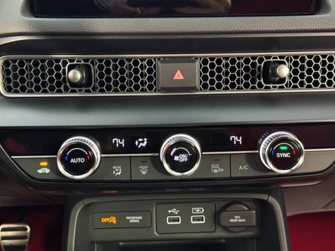 Used 2025 Honda Civic Type R image 32