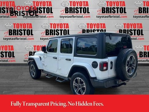 Used 2023 Jeep Wrangler Unlimited Sahara w/ Cold Weather Group AWD/4WD image 6