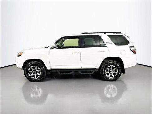 Certified 2024 Toyota 4Runner TRD Off-Road Premium w/ Off Road Premium Plus Package AWD/4WD image 4