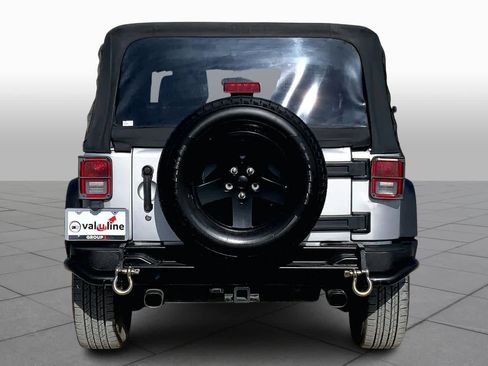 Used 2012 Jeep Wrangler Call of Duty image 4