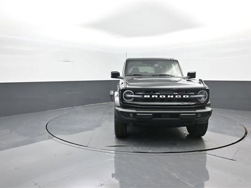 New 2026 Ford Bronco Outer Banks image 2