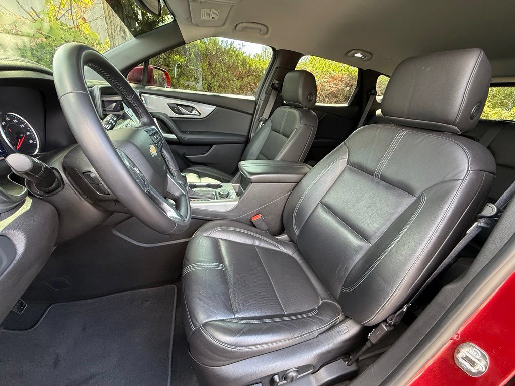 Used 2019 Chevrolet Blazer LT FWD image 24