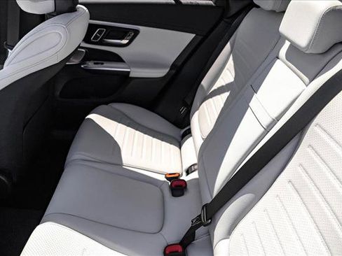 New 2026 Mercedes-Benz GLC 300 4MATIC image 18