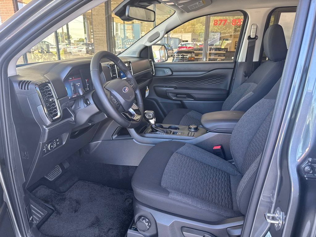 New 2026 Ford Ranger XLT w/ Black Appearance Package AWD/4WD image 8