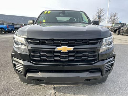Used 2022 Chevrolet Colorado LT w/ Safety Package image 14