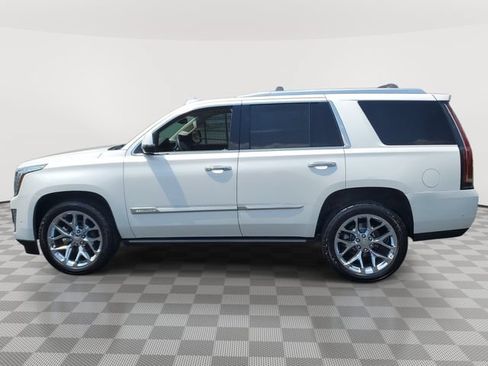 Used 2020 Cadillac Escalade Premium Luxury AWD/4WD image 3