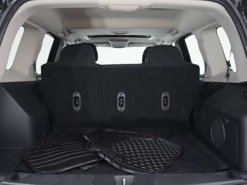 Used 2014 Jeep Patriot Latitude w/ Sun/Sound Group AWD/4WD image 9