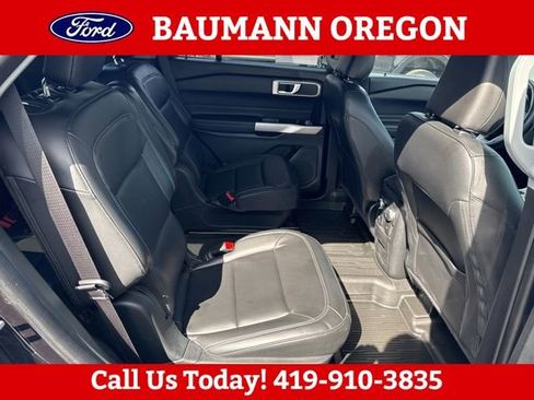 Used 2022 Ford Explorer XLT w/ Equipment Group 202A AWD/4WD image 12