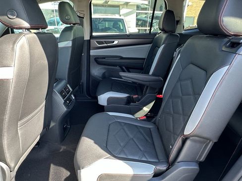 New 2026 Volkswagen Atlas Peak Edition AWD/4WD image 7