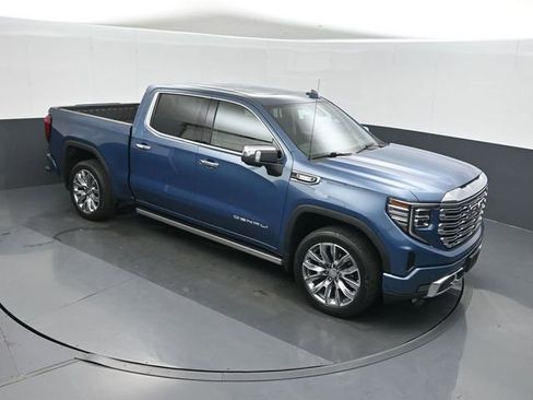Used 2024 GMC Sierra 1500 Denali AWD/4WD image 28