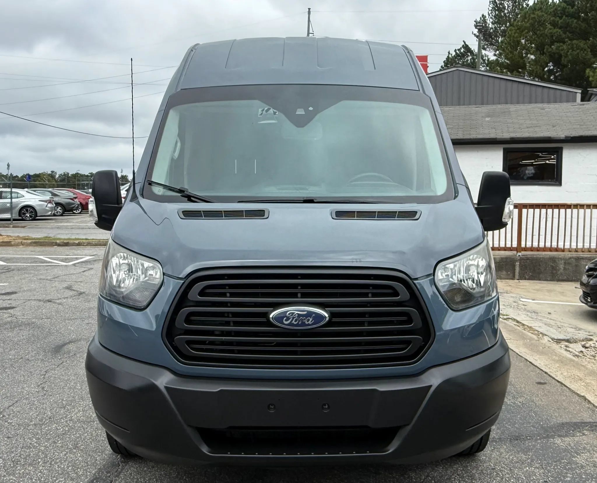 Used 2019 Ford Transit 250 148 High Roof Extended RWD image 2