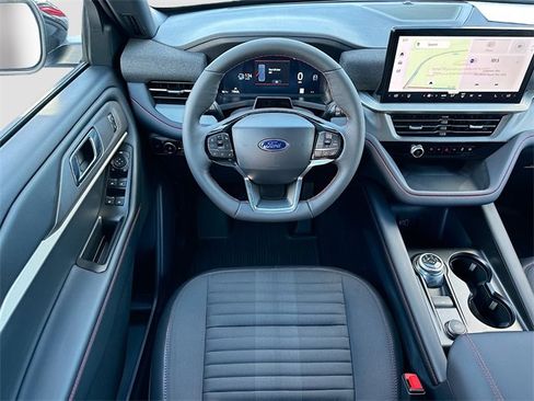 Used 2026 Ford Explorer ST-Line image 21