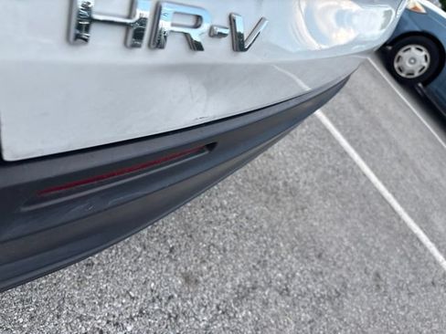 Used 2023 Honda HR-V LX image 7