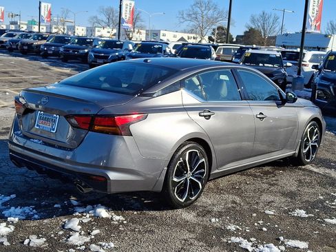 Used 2024 Nissan Altima 2.5 SR image 5