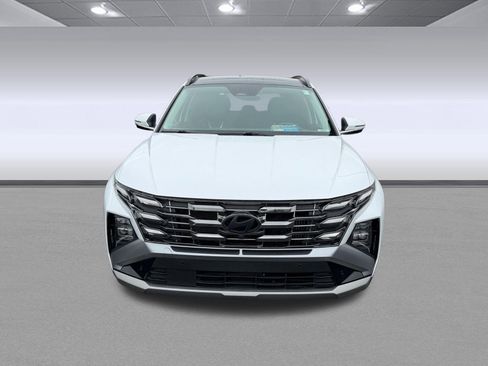 Used 2025 Hyundai Tucson Limited image 4