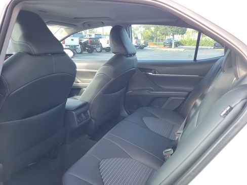 Used 2024 Toyota Camry SE w/ Cold Weather Package image 18