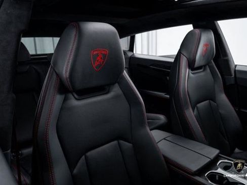 Used 2023 Lamborghini Urus S AWD/4WD image 42