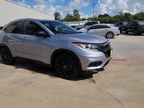 Used 2022 Honda HR-V Sport image 2