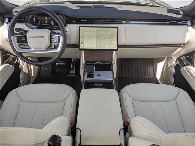Used 2026 Land Rover Range Rover SE AWD/4WD image 15