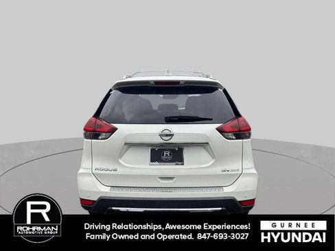 Used 2020 Nissan Rogue SV w/ Premium Package AWD/4WD image 9