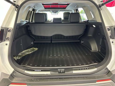 Used 2026 Toyota RAV4 Limited AWD/4WD image 12