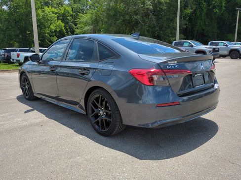 Used 2022 Honda Civic Sport image 6