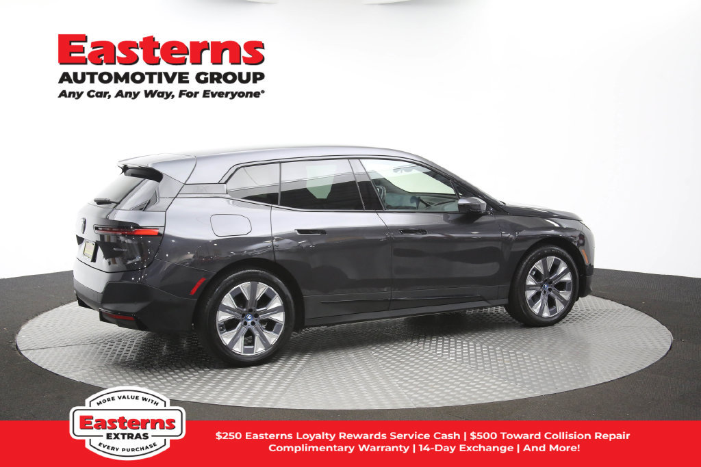 Used 2024 BMW iX xDrive50 AWD/4WD image 43