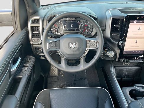 Used 2025 RAM 1500 Laramie AWD/4WD image 22