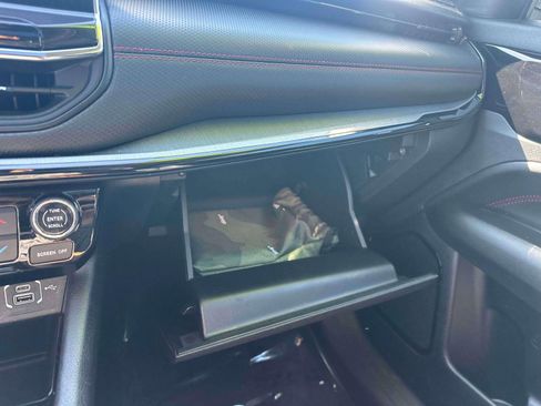 Used 2022 Jeep Compass Trailhawk w/ Trailhawk Elite Group image 35