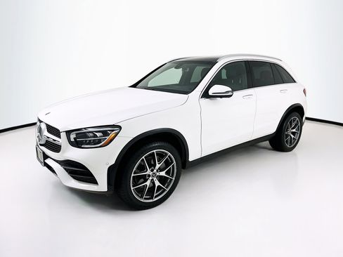 Certified 2021 Mercedes-Benz GLC 300 4MATIC image 3